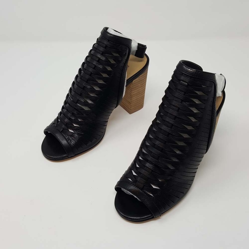 Chinese Laundry Torey Dress Sandal, Size 6